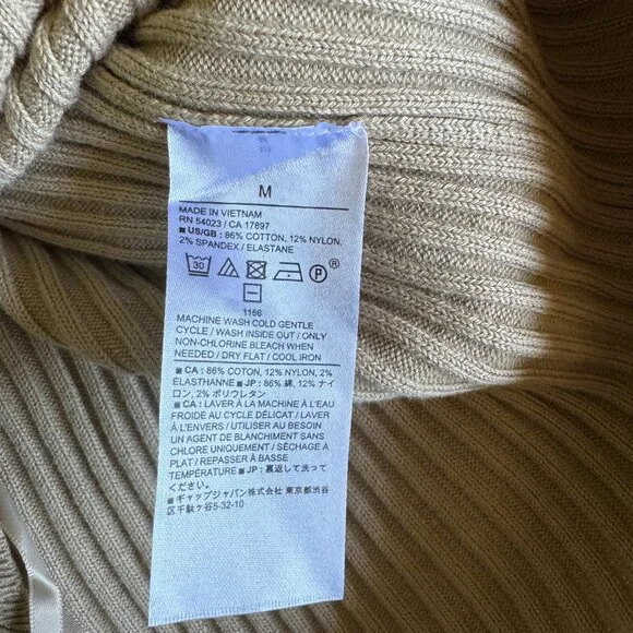 New, Banana Republic Ribbed Cutaway Tank - Picture 3 of 3